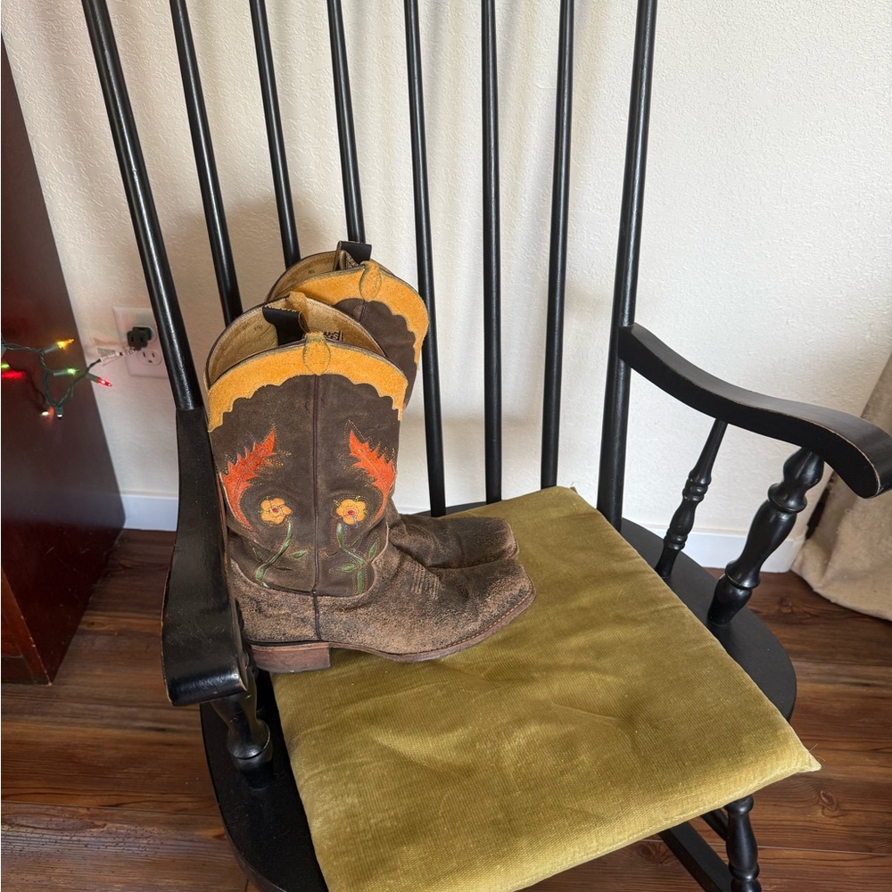 Justin Boots Brown and Yellow Heeled Boots - Picture 9 of 9